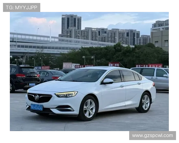 19款别克君威现身,颜值再创新高,9AT配国六标准,要逆袭?